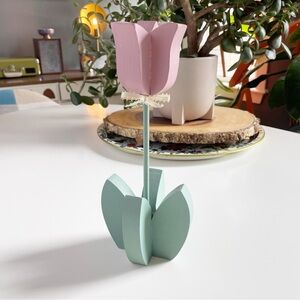 Vintage Wooden Dimensional Pink Tulip